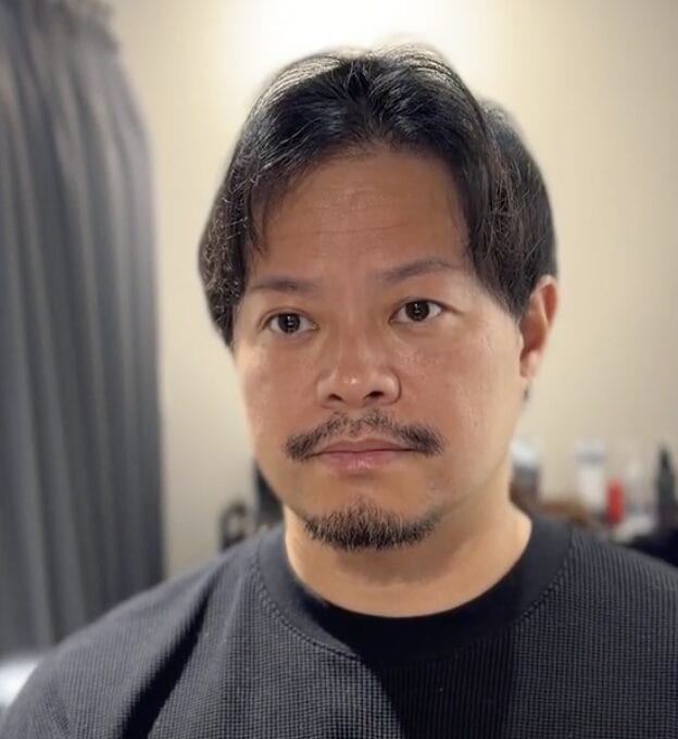 2つのつむじ割れと頭頂部薄毛を毛流れで自然にカバーした40代男性の仕上がり